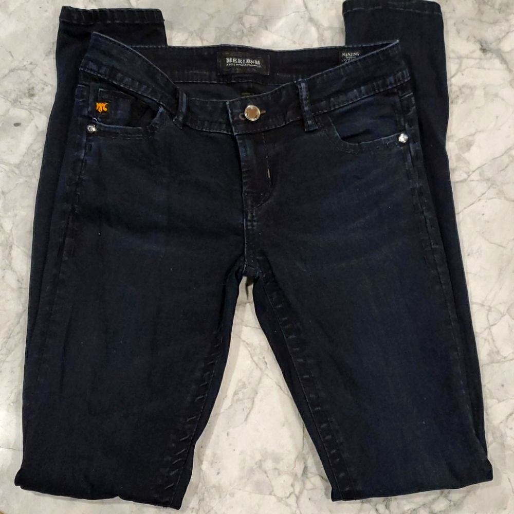 MEK SKINNY JEANS WITH DIAMOND BUTTON